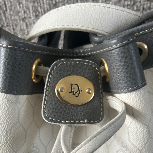 VINTAGE Christian Dior Honeycomb Drawstring Bucket Bag with Pouch White … - Picture 12 of 17